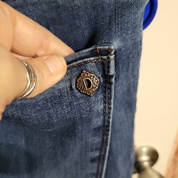 WOMANS DEMOCRACY CAPRI JEANS SZ 8 - Picture 5 of 10